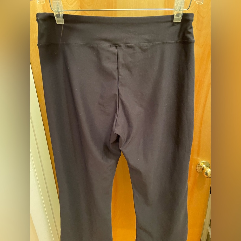 Nike Capri Workout Pants - Black, women’s medium